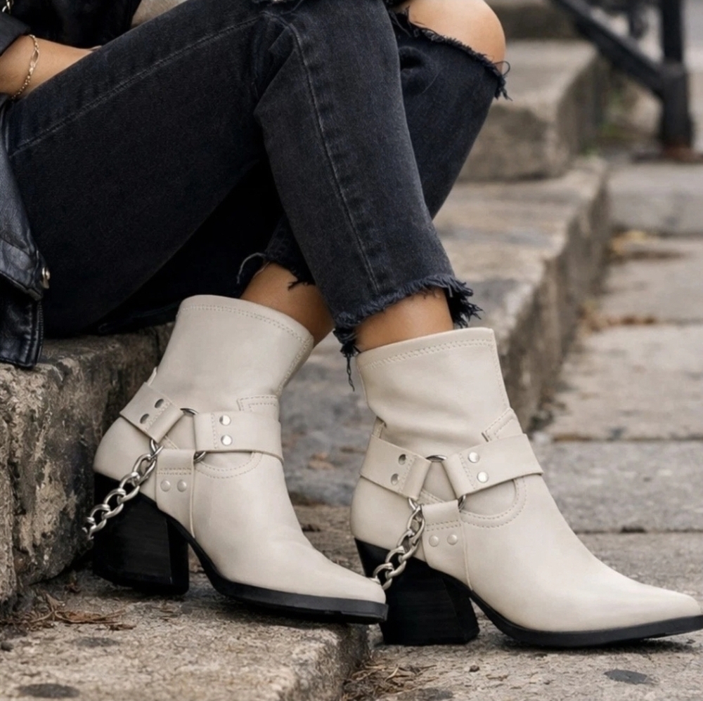 DV Dolce Vita Keeler Harness Moto Engineer Chain Heeled Boots 7.5
